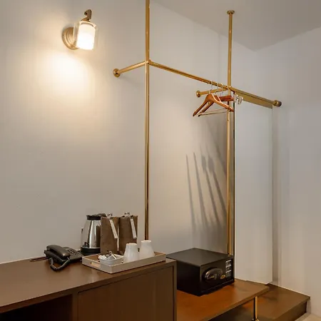 Nidhra Boutique Hotel Bangkok Sukhumvit Room photo