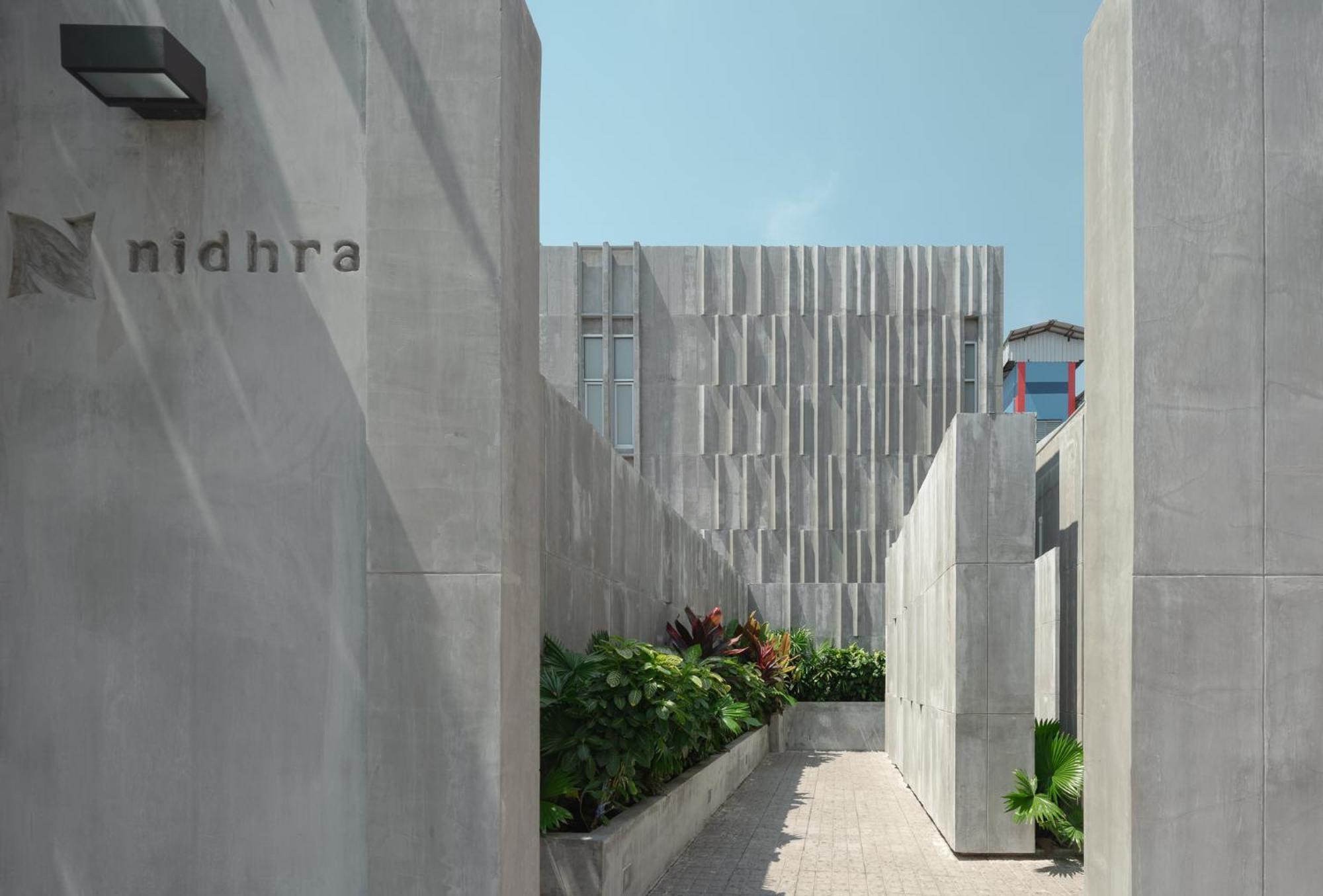 Nidhra Boutique Hotel *